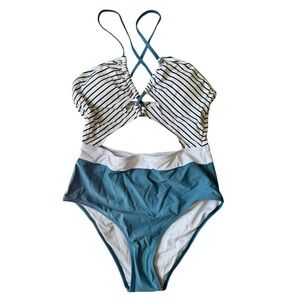 NWT Cupshe Cutout Swimsuit